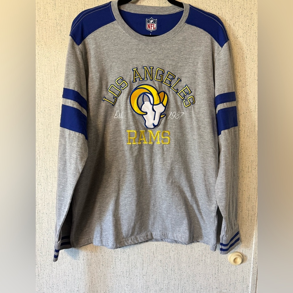 NFL Officially Licensed Long Sleeve Tee Unisex LA RAMS. NWOT